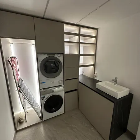 Luxury Cloer, - Sauna,steam Room, 2 Jacuzzis Villa