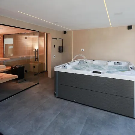 Luxury Cloer, - Sauna,steam Room, 2 Jacuzzis * Jadranovo