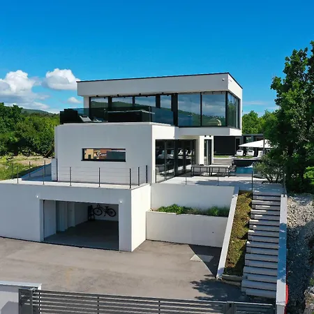 Luxury Cloer, - Sauna,steam Room, 2 Jacuzzis Willa