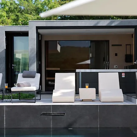 Luxury Cloer, - Sauna,steam Room, 2 Jacuzzis Willa *