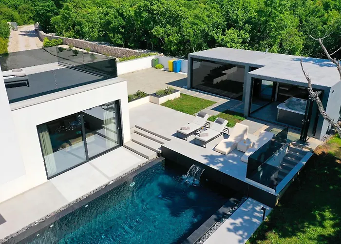 Villa Luxury Cloer, - Sauna,steam Room, 2 Jacuzzis *